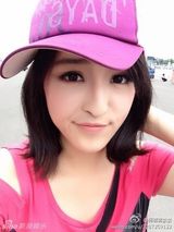 组图：央5女神引宅男熬夜 微博私照清新甜美