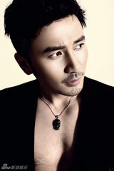 组图：刘恩佑性感写真 颠覆演绎完美身材