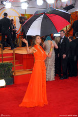 高清组图：金球奖红毯 萨曼莎-哈里斯橙色礼服