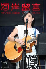 组图：张芸京创作曲公开 同名新专辑将发