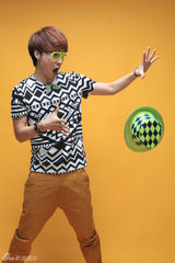 组图：0086男团写真丰富表情演绎乐活青春