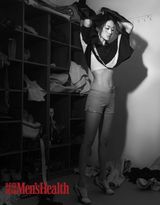 组图：童瑶纯美杂志写真曝光 目光潋滟气质出众