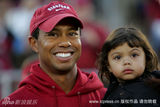 幻灯图：老虎伍兹一家三口享天伦 可爱女儿曝光