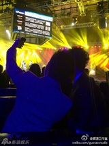 组图：2013新浪微博之夜众星后台准备花絮图