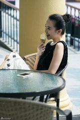 高清图：小宋佳独家时尚街拍 造型优雅大气