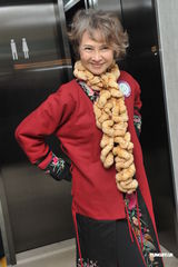 组图：萧芳芳呼吁香港保护儿童 称已收到陈浩民善款