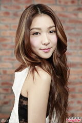 组图：薛凯琪最看重爱情 自曝享受暗恋