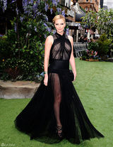 高清图：《白雪公主与猎人》伦敦首映 塞隆美艳