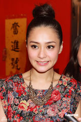 高清组图：英皇群星拍贺年MV 阿娇(钟欣桐)娇艳动人