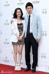 组图：金智友RaymonKim大婚 李志勋等众星道贺