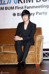 幻灯组图：韩版F4成员金范赴台湾举行粉丝见面会