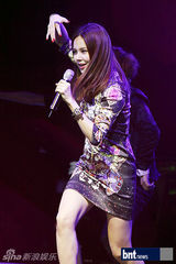 组图：4minute等出演第9届希望音乐会展