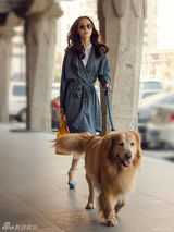 组图：韩雪推个人APP 演绎都市熟女时尚街拍