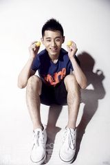 组图：血性藏獒张继科展男性阳刚魅力