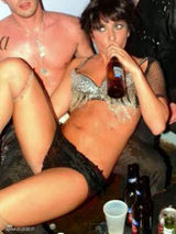 组图：Lady Gaga成名前旧照曝光 打扮土气毫无品味