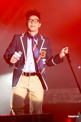 幻灯图：许志安与女友分手工作疗伤 拉阔音乐打擂