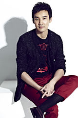 组图：张铎时尚写真造型抢眼引领潮流