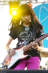 组图：小破孩儿嗨翻大人 最重孩乐队助阵迷笛