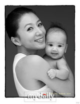 组图：张根锡韩孝珠等参与公益 呼吁关爱被遗弃儿童