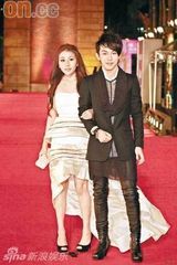 幻灯组图：金像奖红毯点评 熊黛林古典美叶璇最性感