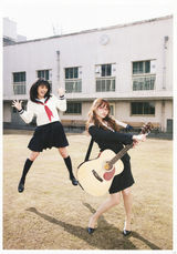 幻灯图：早安少女高桥爱杂志上COS教师被赞超性感 