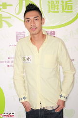 组图：连诗雅向电影圈发展 关楚耀年底开拍笑片