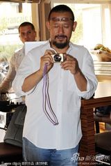 幻灯图：姜文戛纳会好友 马可-穆勒贾樟柯秦昊助阵