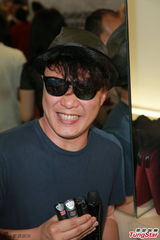 组图：陈奕迅与陈家瑛解约关系不变 待其如亲妈