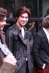 组图：陈柏霖亮相开幕式携林志玲剪彩