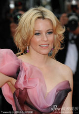 幻灯图集：李沧东《诗》首映 伊丽莎白-班克斯助阵