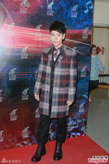 组图：容祖儿九夺劲歌金曲歌后 林峰获最受欢迎