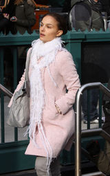 高清组图：《黑天鹅》纽约热拍 波特曼街头随性表演