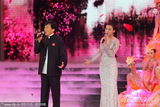 组图：百花奖颁奖礼 成龙、陈思思登台献唱