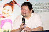 幻灯图：导演钟少雄宣传《嘻游记》 棒棒糖王子现身