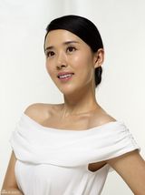 高清组图：颜丹晨代言护肤广告 美肤秘诀大公开