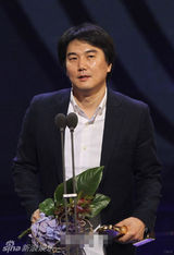 组图：百想电影柳承龙获大奖 河正宇得影帝