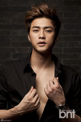 高清图：韩星金智勋拍写真 微露胸肌展致命诱惑