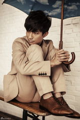 组图：陈楚生而立之作《我知道》首播