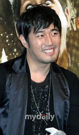 幻灯图集：赵汉善等出席新片首映 气氛热闹好开心