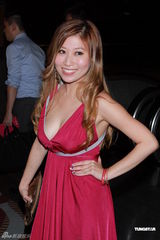 组图：《人约离婚后》首映 佘诗曼不惧嫩模性感抢镜