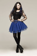 组图：汤晓菲曝光秋日写真 朋克造型尽显狂野