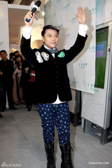 组图：蔡康永为孕妇装助阵 将送小S男星清凉写真