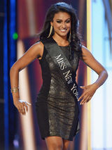 组图：印度裔女孩首获美国小姐桂冠 跳宝莱坞舞