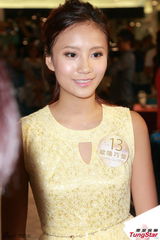 组图：候选港姐亮相辩论赛 佳丽登台秀口才