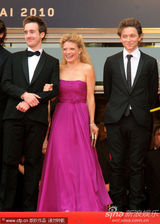 幻灯图集：《蒙彼利埃公主》首映 名模爱娃性感亮相