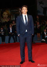 组图：《神之子》首映 弗兰科与男主基情四射