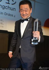 组图：王景春凭《警察日记》夺东京电影节影帝