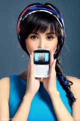 组图：张歆艺最新写真曝光 化身数码宝贝百变娇俏