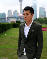 组图：张丹峰帅气写真冷酷与温暖并存