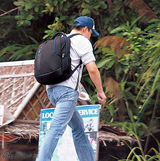 组图：郭晶晶挺大肚携夫游泰国 曝预产期9月底